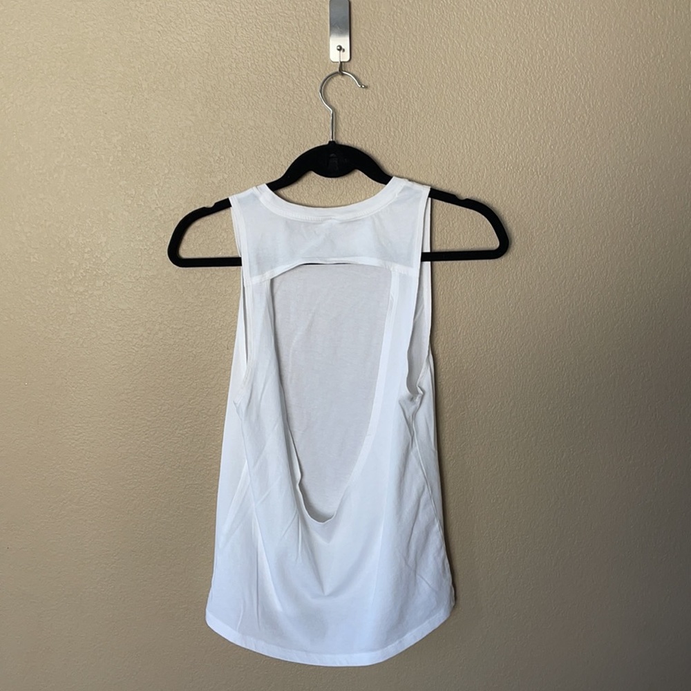 Victoria Secret Sport Tank Top - Picture 2 of 4